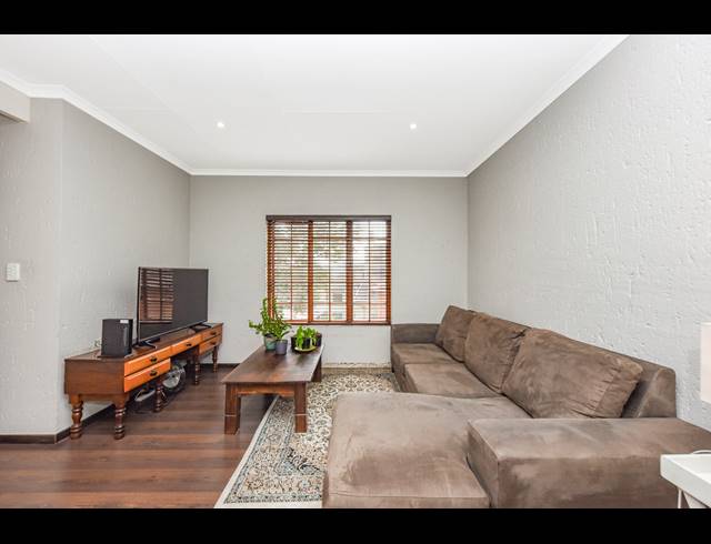 3 BEDROOM APARTMENT FOR SALE IN PAULSHOF